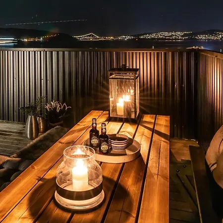 Lys Og Innbydende I Sandviken Apartment *