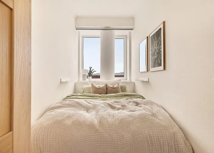 Lys Og Innbydende I Sandviken