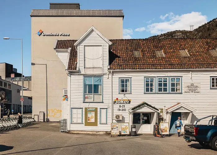 Lys Og Innbydende I Sandviken Bergen